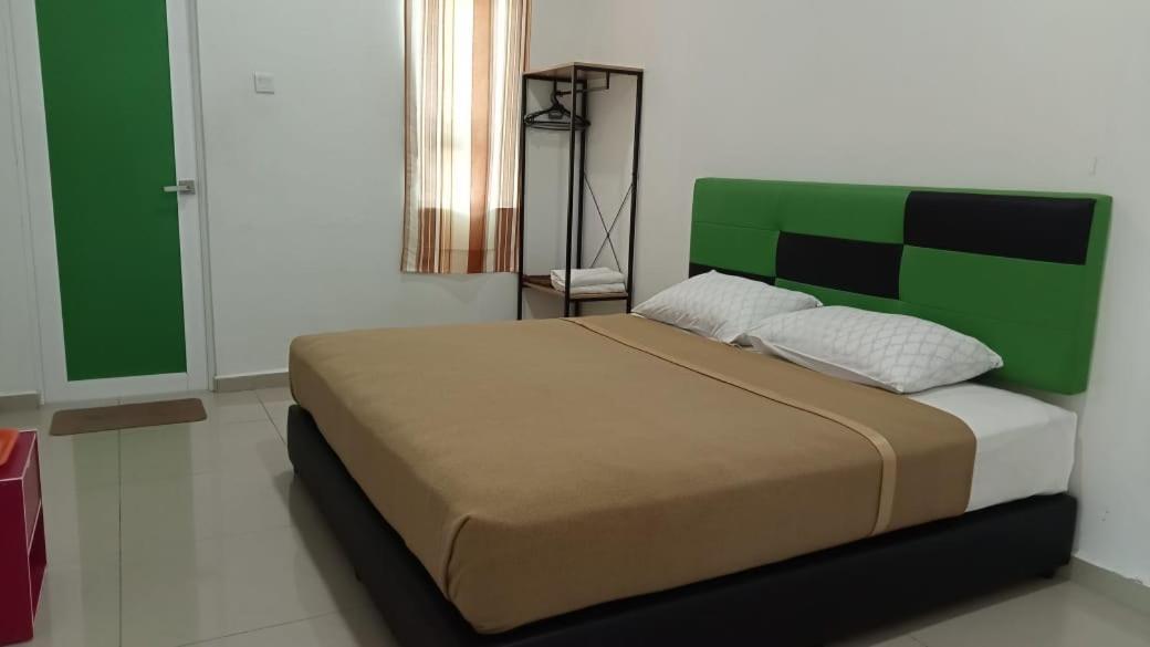 Dlayaran Villa Guest House 쿠알라 롬핀 외부 사진