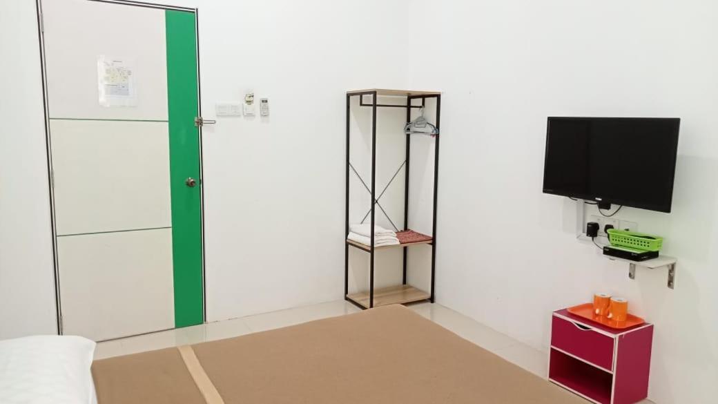 Dlayaran Villa Guest House 쿠알라 롬핀 외부 사진