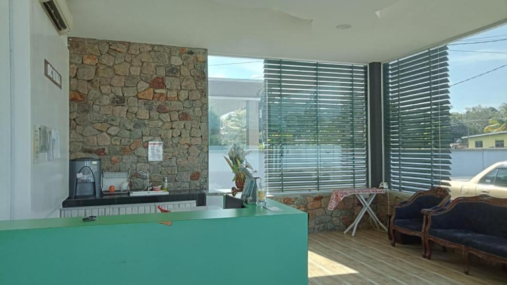 Dlayaran Villa Guest House 쿠알라 롬핀 외부 사진