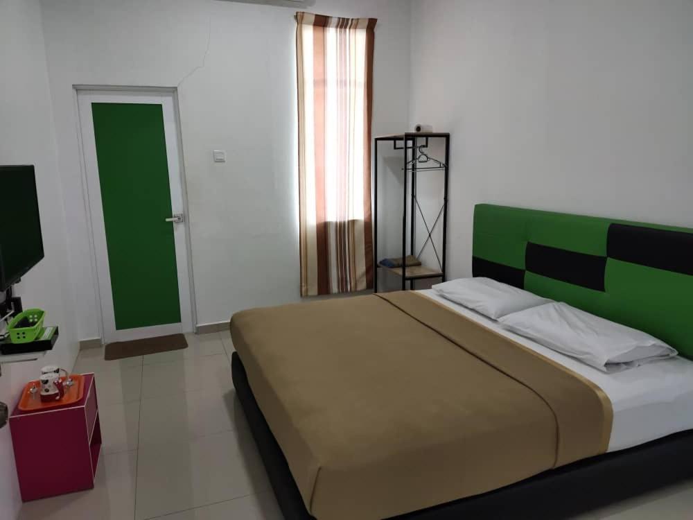Dlayaran Villa Guest House 쿠알라 롬핀 외부 사진